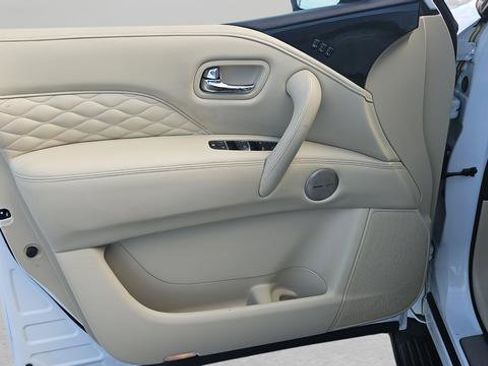 Used 2023 INFINITI QX80 Sensory w/ Cargo Package AWD/4WD image 17