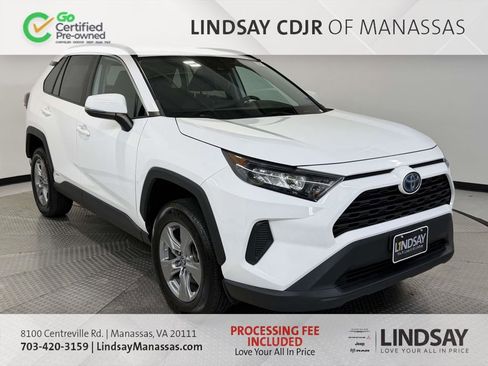 Used 2022 Toyota RAV4 LE AWD/4WD image 1