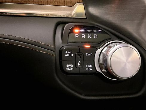 Used 2019 RAM 1500 Limited image 32