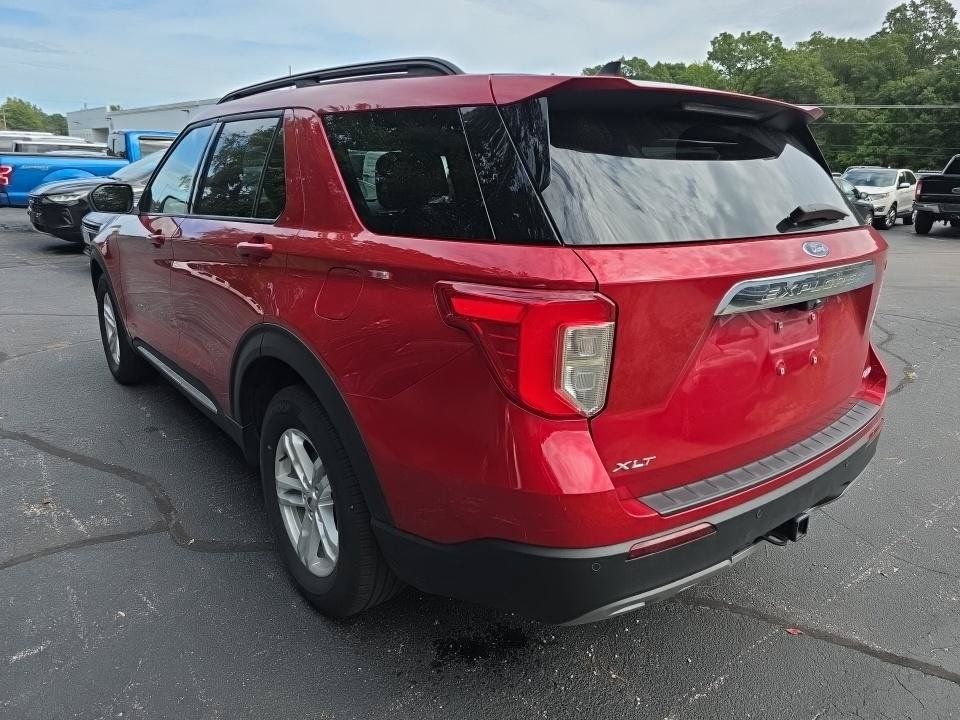 Used 2023 Ford Explorer XLT w/ Equipment Group 202A AWD/4WD image 5