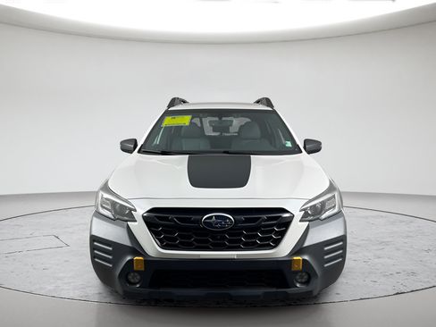 Used 2022 Subaru Outback Wilderness w/ Wilderness Package AWD/4WD image 8