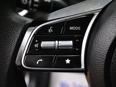 Used 2024 Kia Forte LXS FWD image 16