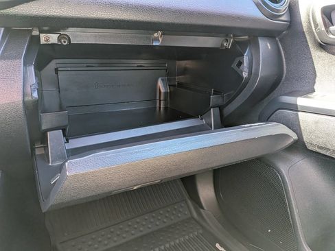 Used 2021 Toyota Tacoma SR RWD image 19