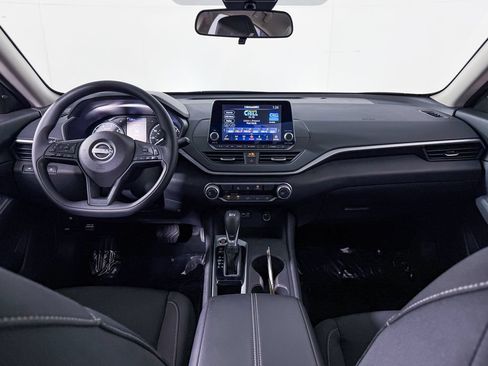 Certified 2025 Nissan Altima 2.5 S FWD image 13