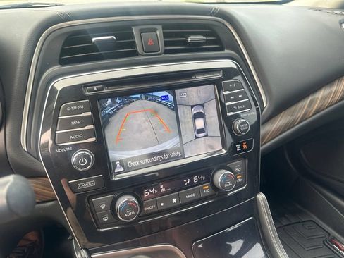 Used 2017 Nissan Maxima Platinum FWD image 18