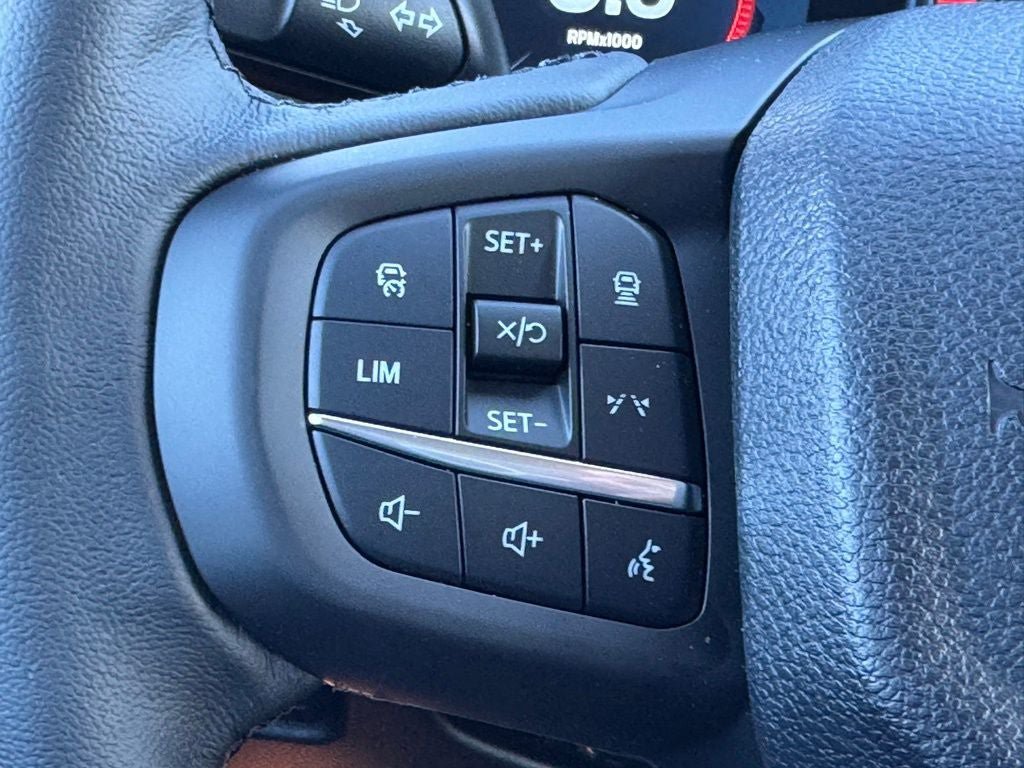 New 2024 Ford Ranger Lariat RWD image 8