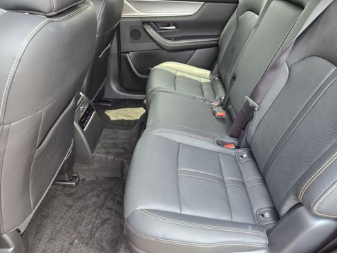 Used 2024 MAZDA CX-90 3.3 Turbo w/ Preferred Plus AWD/4WD image 28