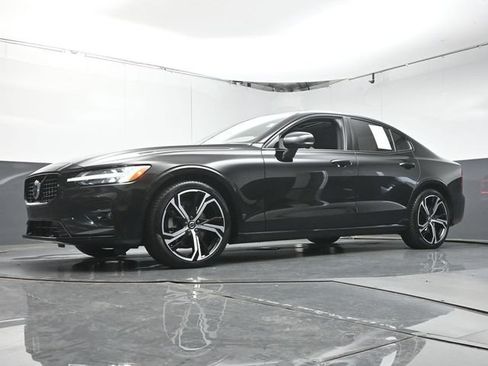 Certified 2023 Volvo S60 B5 Plus FWD image 33