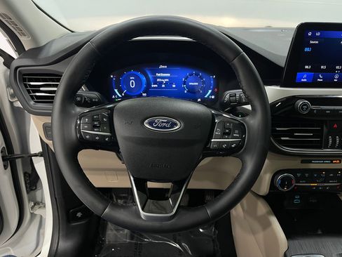 Used 2022 Ford Escape SEL w/ Technology Package image 22