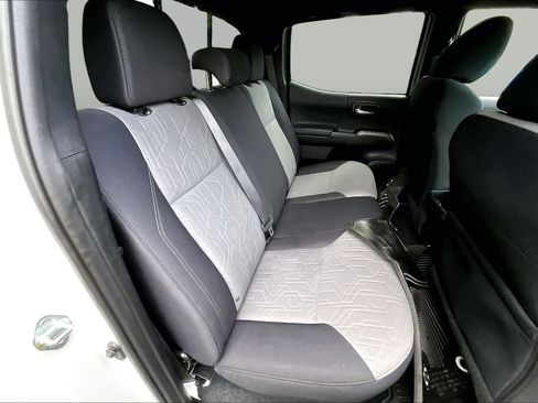 Certified 2021 Toyota Tacoma TRD Sport AWD/4WD image 18