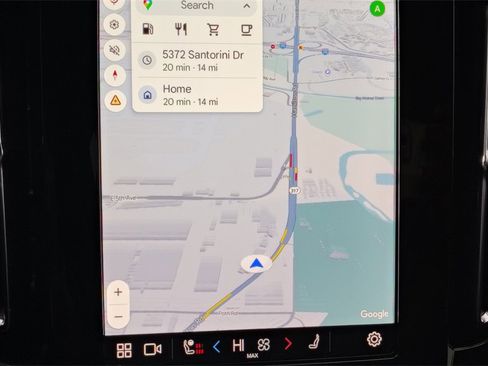 Used 2024 Volvo XC40 B5 Plus w/ Protection Package Premier image 21