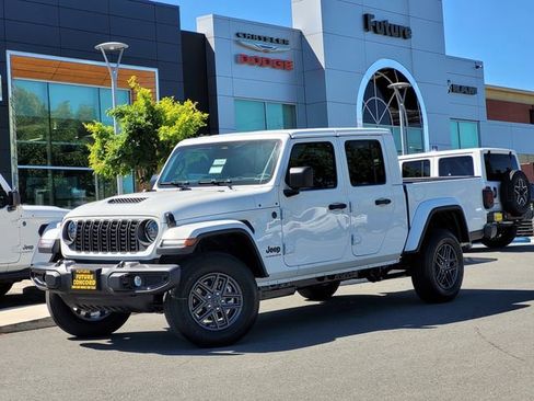 New 2026 Jeep Gladiator Sport AWD/4WD image 8