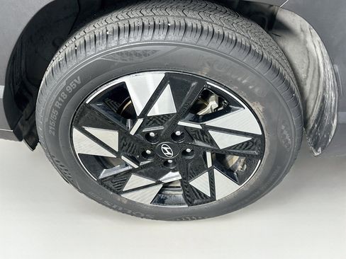 Used 2025 Hyundai Kona SEL FWD image 11