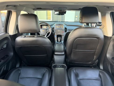 Used 2015 Chevrolet Volt Premium w/ Premium Trim Package FWD image 7