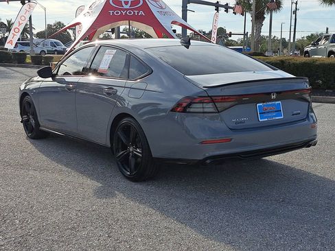 Used 2025 Honda Accord Sport image 4