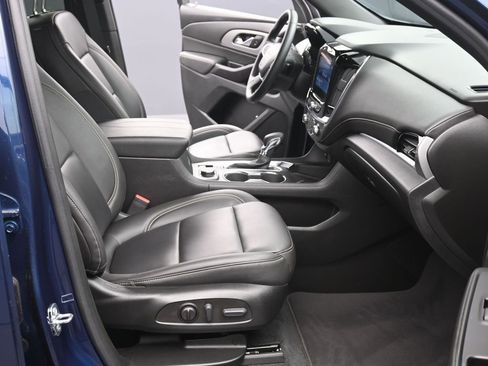 Certified 2023 Chevrolet Traverse LT AWD/4WD image 11