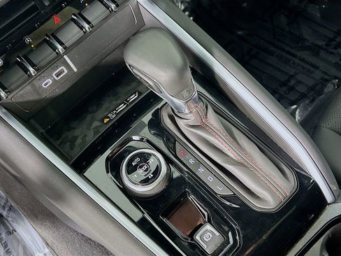 Certified 2025 Chevrolet Colorado Z71 w/ Technology Package image 16