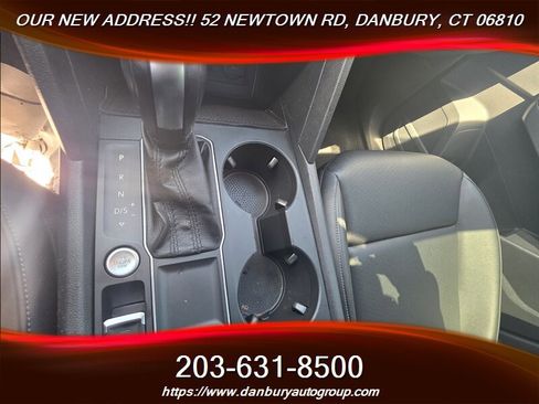 Used 2020 Volkswagen Atlas SE w/ Panoramic Sunroof Package FWD image 17