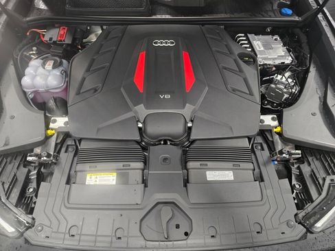 New 2026 Audi SQ8 Prestige image 10