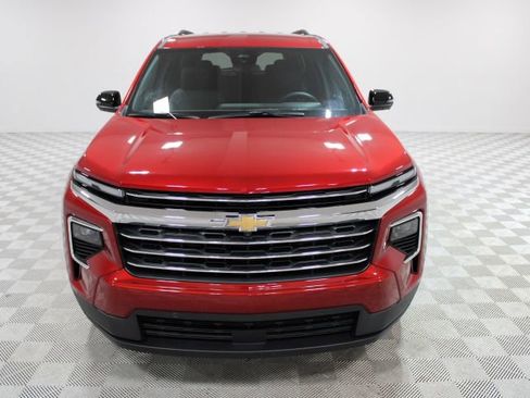 New 2025 Chevrolet Traverse LT w/ Enhanced Driving Package image 2