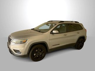 Used 2019 Jeep Cherokee Latitude Plus AWD/4WD video 1