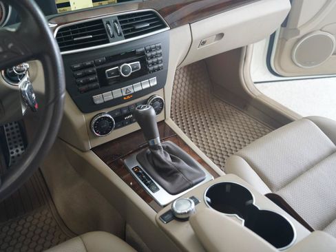 Used 2012 Mercedes-Benz C 300 4MATIC Sedan image 20