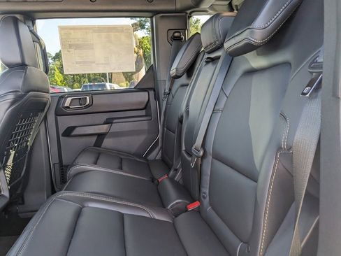 New 2025 Ford Bronco Badlands w/ Sasquatch Package image 14
