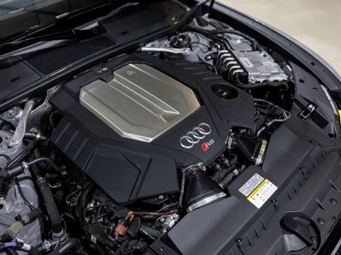 Used 2025 Audi RS 6 performance w/ Black Optic Package image 40