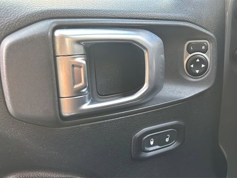 Used 2020 Jeep Wrangler Unlimited Sport S image 16