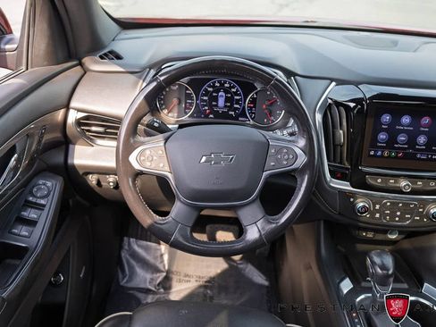 Used 2022 Chevrolet Traverse Premier w/ Redline Edition AWD/4WD image 2