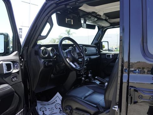 Certified 2021 Jeep Gladiator Overland w/ Popular Equipment Package AWD/4WD image 27