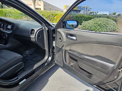 Used 2022 Dodge Charger SXT w/ Blacktop Package image 26