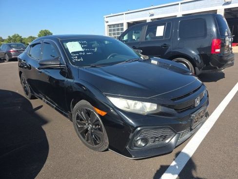 Used 2018 Honda Civic EX image 5