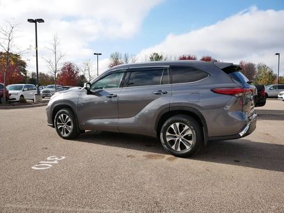 Used 2020 Toyota Highlander XLE