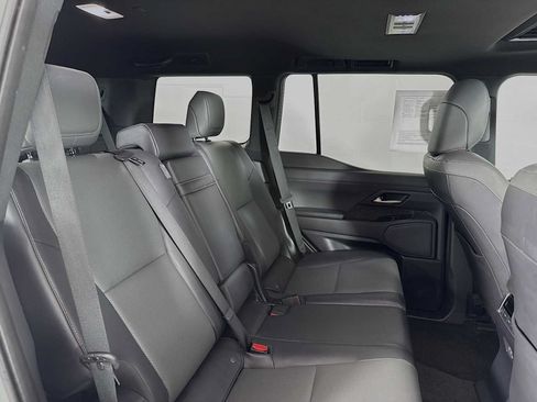 Used 2024 Lexus GX 550 w/ Accessory Package (2T) AWD/4WD image 27