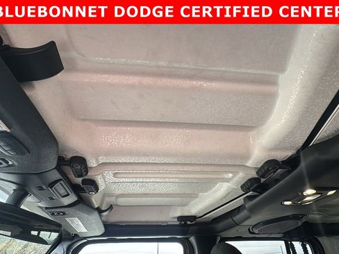 Used 2021 Jeep Wrangler Unlimited Rubicon w/ Xtreme Recon 35" Tire Package image 11