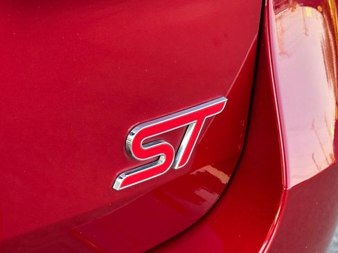 Used 2020 Ford Explorer ST w/ ST Street Pack image 5