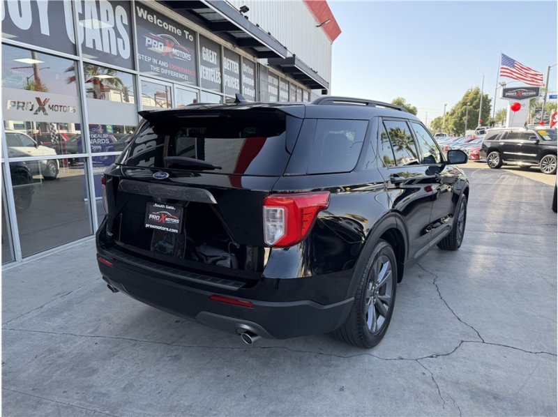 Used 2023 Ford Explorer XLT w/ Equipment Group 202A RWD image 64
