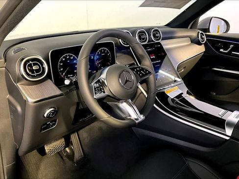 New 2026 Mercedes-Benz GLC 300 4MATIC image 9