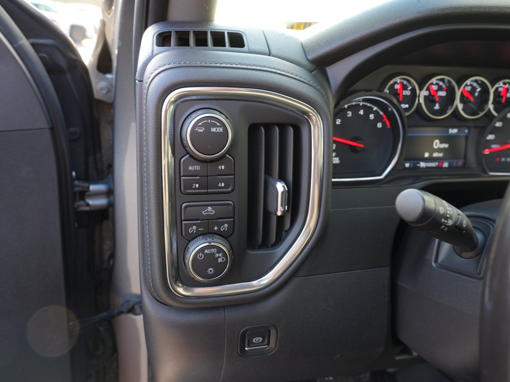 Certified 2021 Chevrolet Silverado 1500 LT AWD/4WD image 17