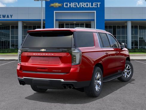 New 2026 Chevrolet Suburban Premier image 4