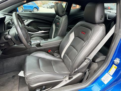 Used 2018 Chevrolet Camaro SS image 20