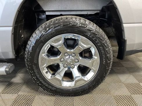 Used 2019 RAM 1500 Big Horn AWD/4WD image 11
