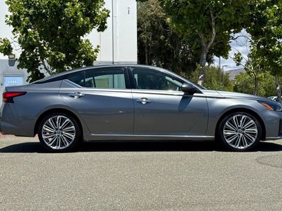 Certified 2023 Nissan Altima 2.5 SL