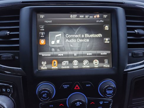 Used 2017 RAM 1500 Sport image 8