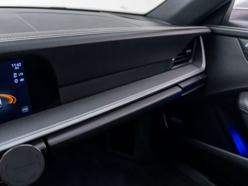 Certified 2022 Porsche 911 Carrera 4 AWD/4WD image 32