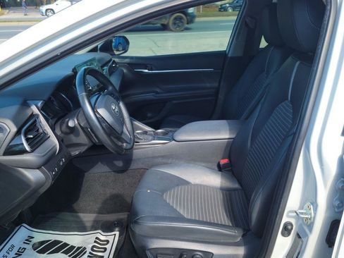 Used 2023 Toyota Camry SE FWD image 10