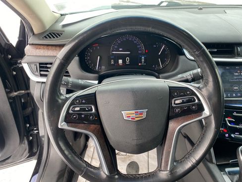 Used 2019 Cadillac XTS Luxury image 11