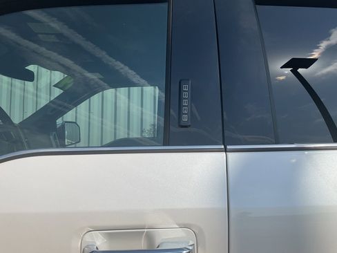 Certified 2019 Ford F150 Platinum w/ Equipment Group 701A Luxury image 7