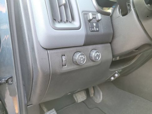 Used 2020 Chevrolet Colorado Z71 AWD/4WD image 25